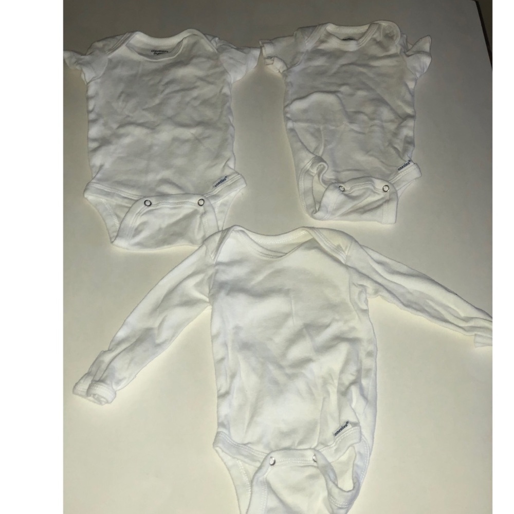 Gerber organic cotton bodysuits - Picture 1 of 3
